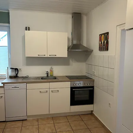 Monteur هومبرغ